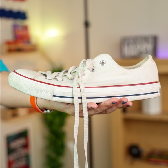 White Converse - Picture 3 of 15